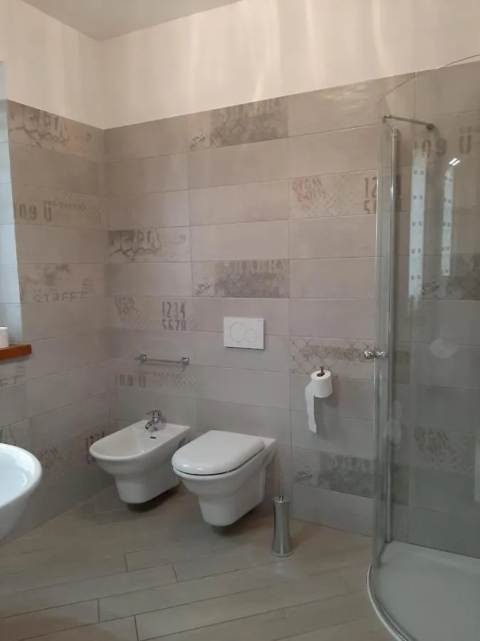 Bmp Apartment Deluxe 2 Jacuzzi Riscaldata Privata Vista Lago Di Garda Brenzone sul Garda 0*,