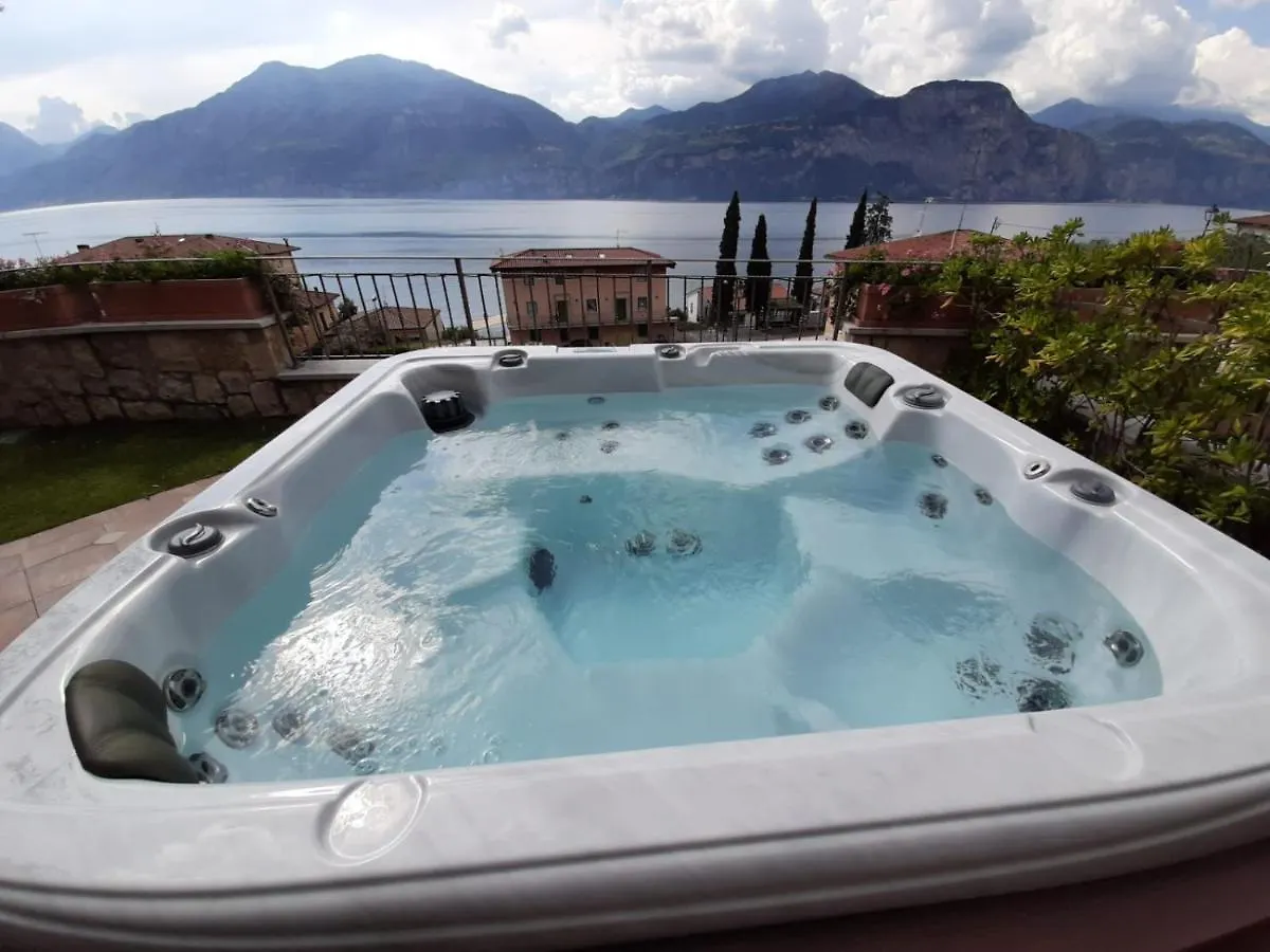 Bmp Apartment Deluxe 2 Jacuzzi Riscaldata Privata Vista Lago Di Garda location