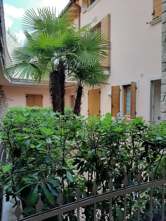 Bmp Apartment Deluxe 2 Jacuzzi Riscaldata Privata Vista Lago Di Garda Brenzone sul Garda