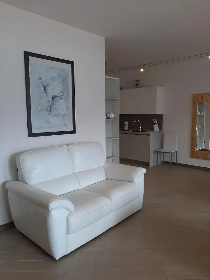 Casa de Férias Bmp Apartment Deluxe 2 Jacuzzi Riscaldata Privata Vista Lago Di Garda Brenzone sul Garda Itália