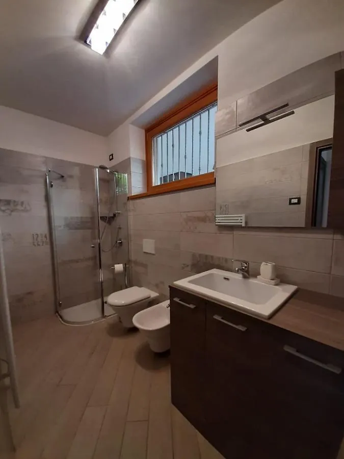Bmp Apartment Deluxe 2 Jacuzzi Riscaldata Privata Vista Lago Di Garda Brenzone sul Garda 0*,