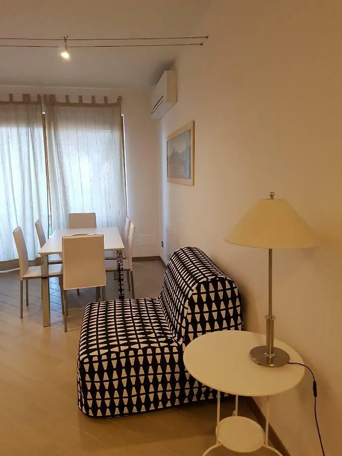 Bmp Apartment Deluxe 2 Jacuzzi Riscaldata Privata Vista Lago Di Garda Brenzone sul Garda Casa de Férias